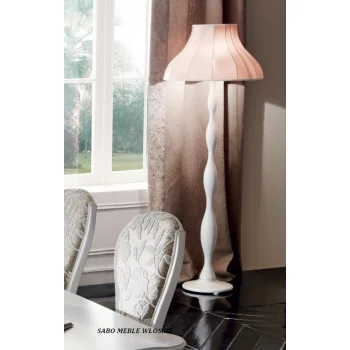 Klasyczna lampa drewniana Siena stojąca biała